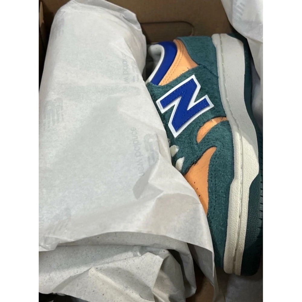 Kids/boys  7 New Balance 480 Low in the "New Spruce" and orange colorway